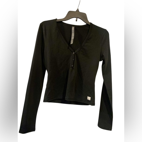 NWT Vuori tuvalu Henley BLACK Size S